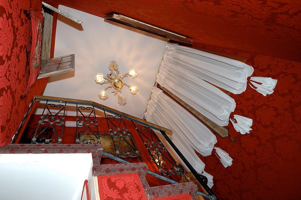 Residenza La Loggia Nocleg ze śniadaniem