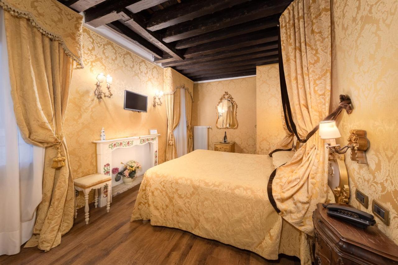 Nocleg ze śniadaniem Residenza La Loggia 2*