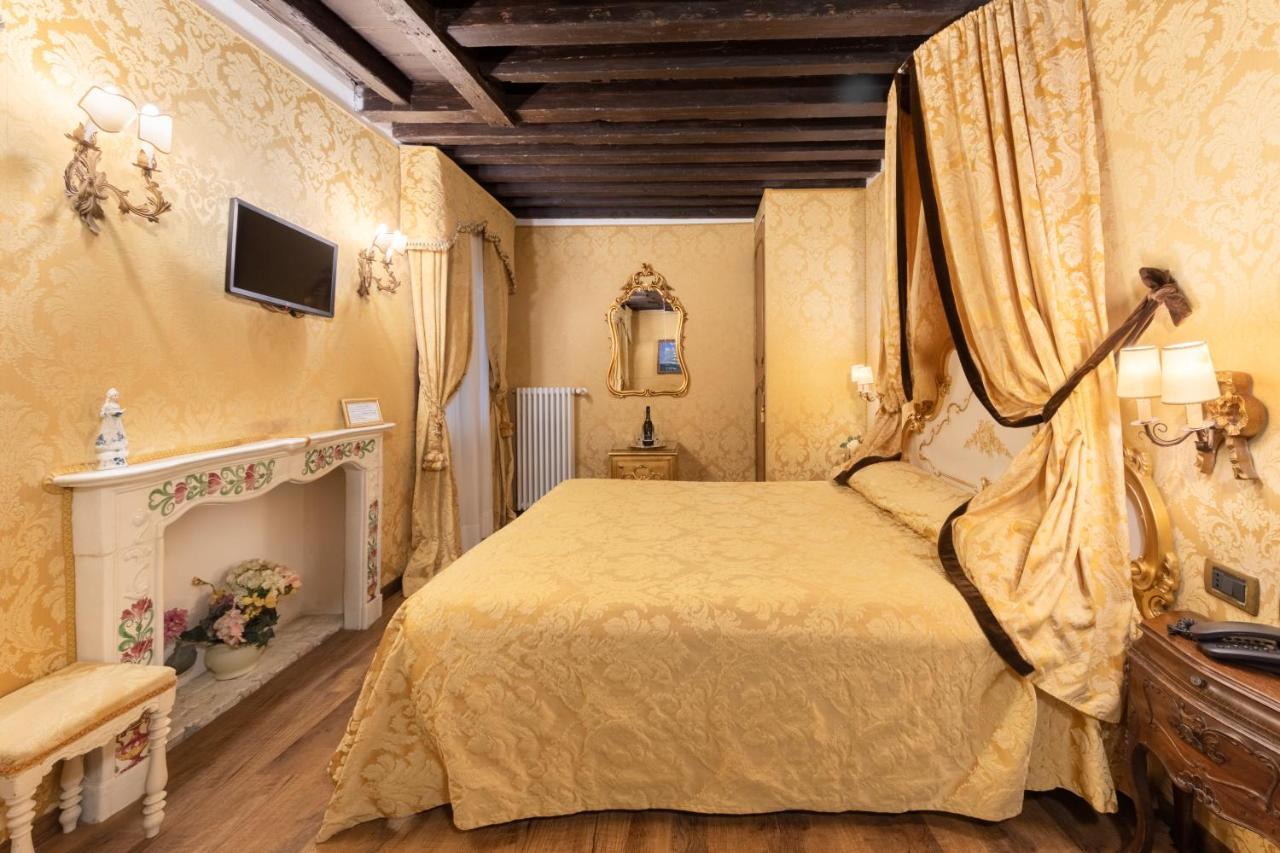 Residenza La Loggia Nocleg ze śniadaniem Wenecja
