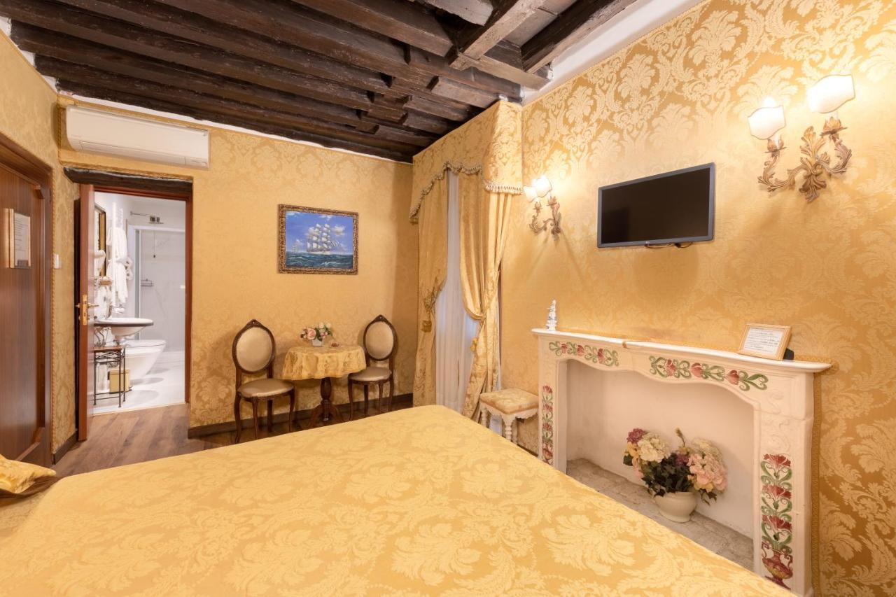 Nocleg ze śniadaniem Residenza La Loggia 2*