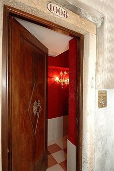 Residenza La Loggia Nocleg ze śniadaniem 2*