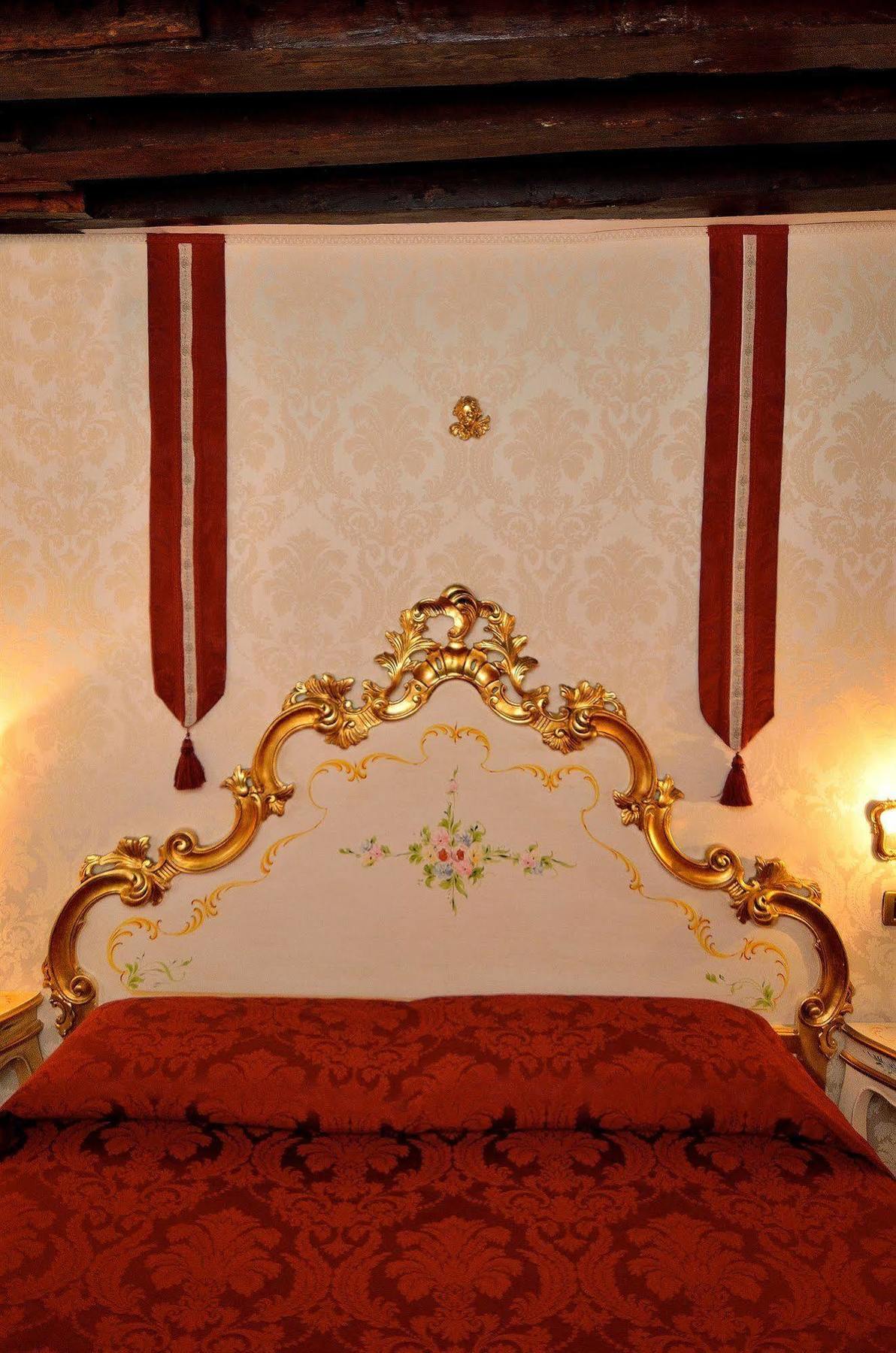 Residenza La Loggia Nocleg ze śniadaniem