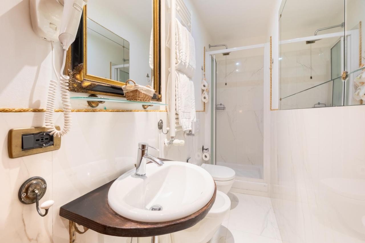 Residenza La Loggia Bed and breakfast 2*